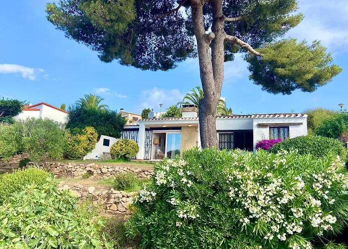 Tanderai Villa